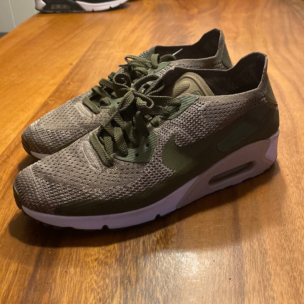 Nike Air Max 90 Ultra Flyknit 2.0 Olive